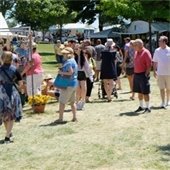 Royal Oak Outdoor Air Fair is held at Memorial Park.