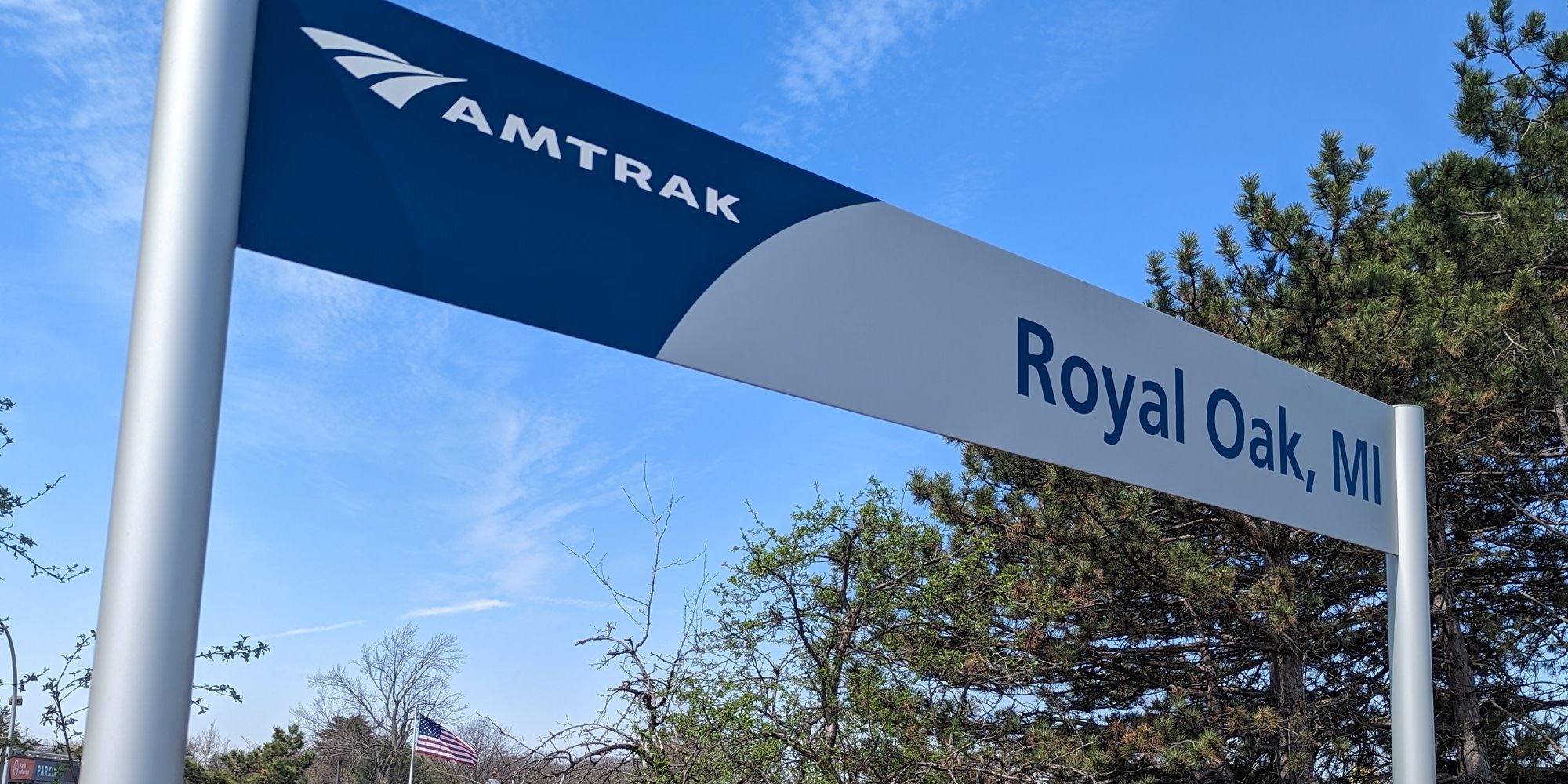 Image of the Royal Oak Amtrak Station Sign.